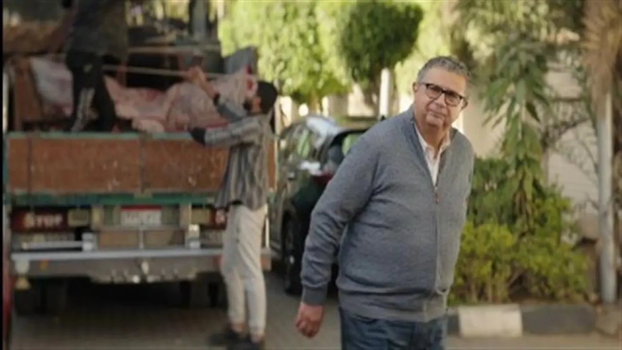 تطورات مثيرة في مسلسل كان ياما كان الحلقة 8 ومفاجأة ماجد الكدواني لطليقته